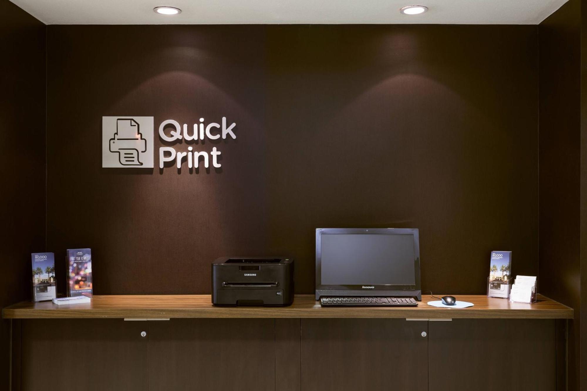 Hotel Courtyard By Marriott Stockton Exterior foto