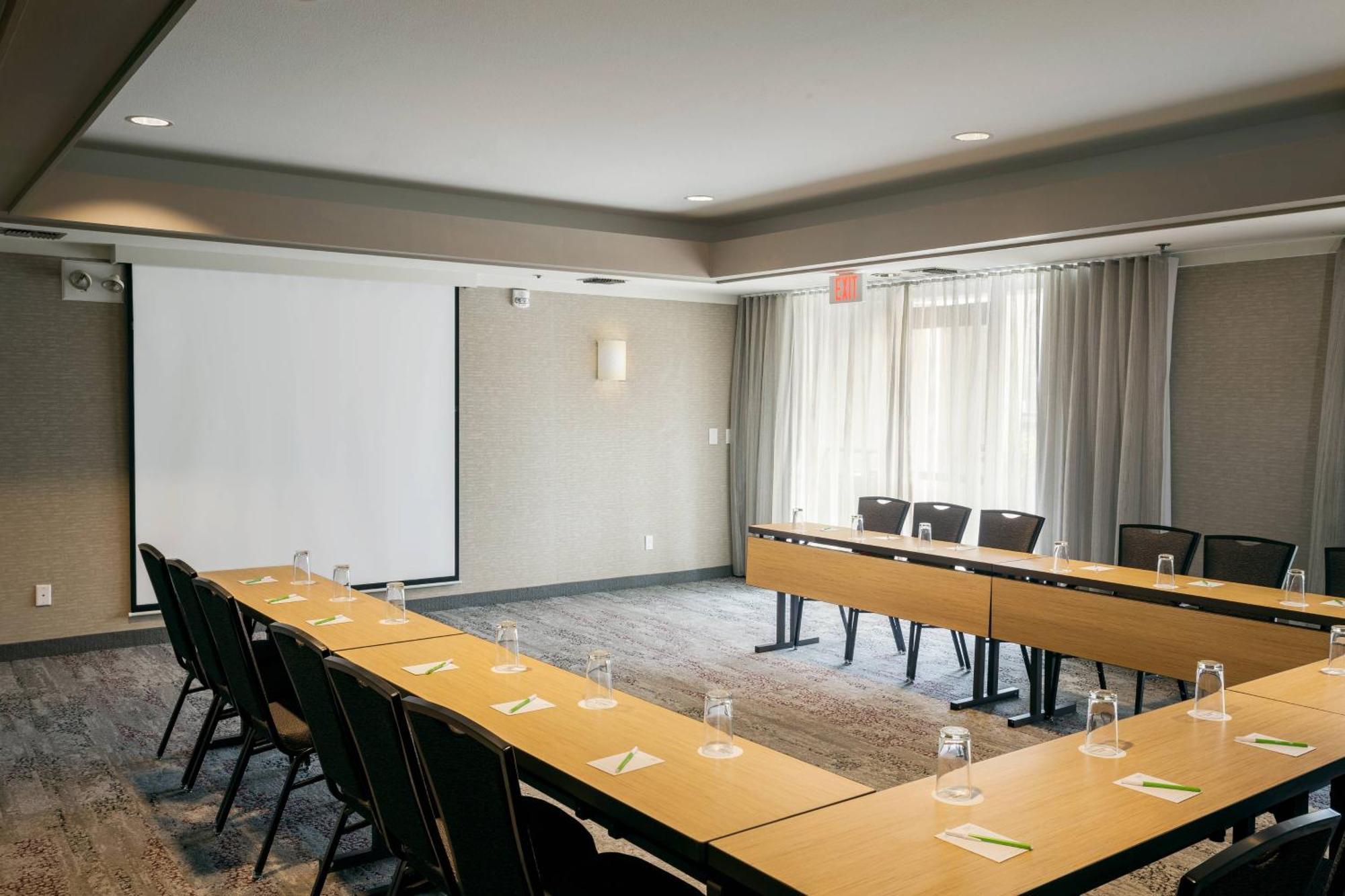 Hotel Courtyard By Marriott Stockton Exterior foto